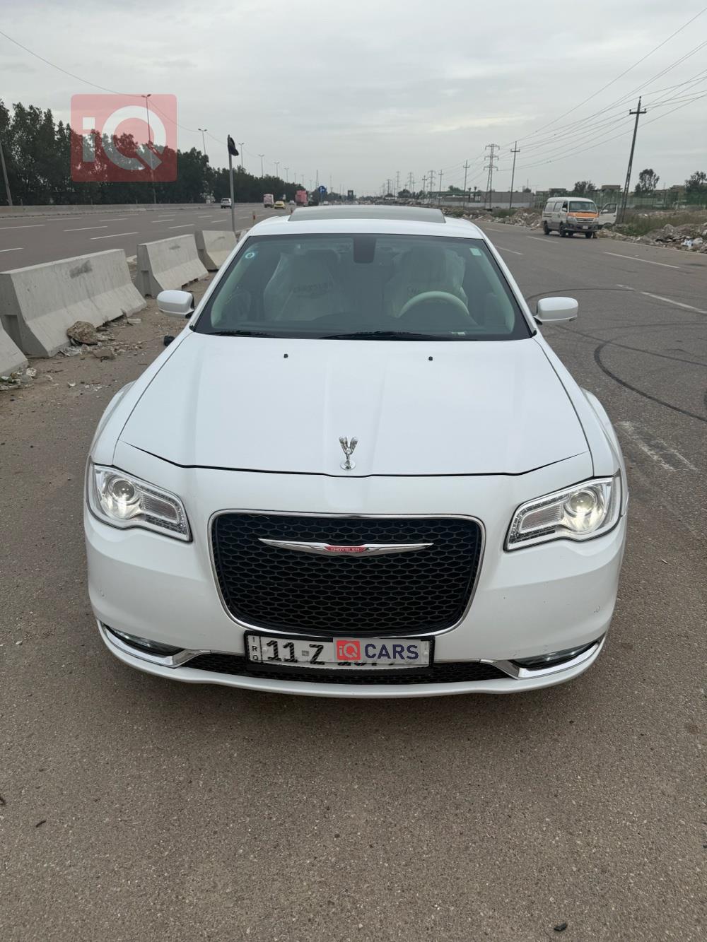 كرايسلر 300